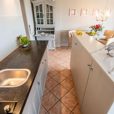 Luxus Soenshoern 8 Munkmarsch