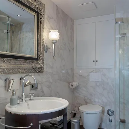Luxus Soenshoern 8 Апартаменты *