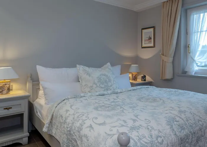 Luxus Soenshoern 8 *